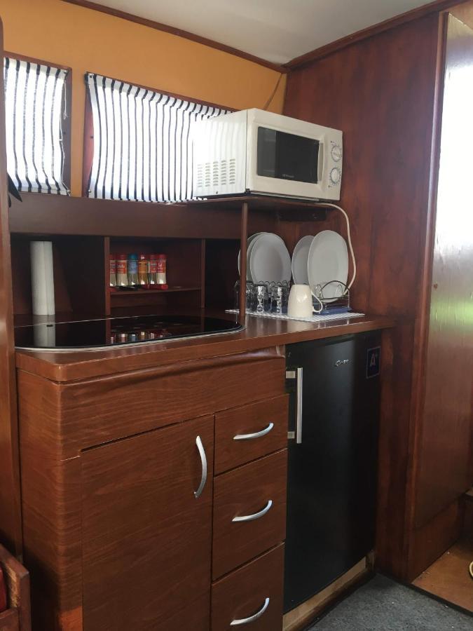 Home Boat Бадалона Экстерьер фото