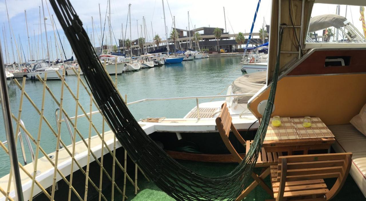 Home Boat Бадалона Экстерьер фото